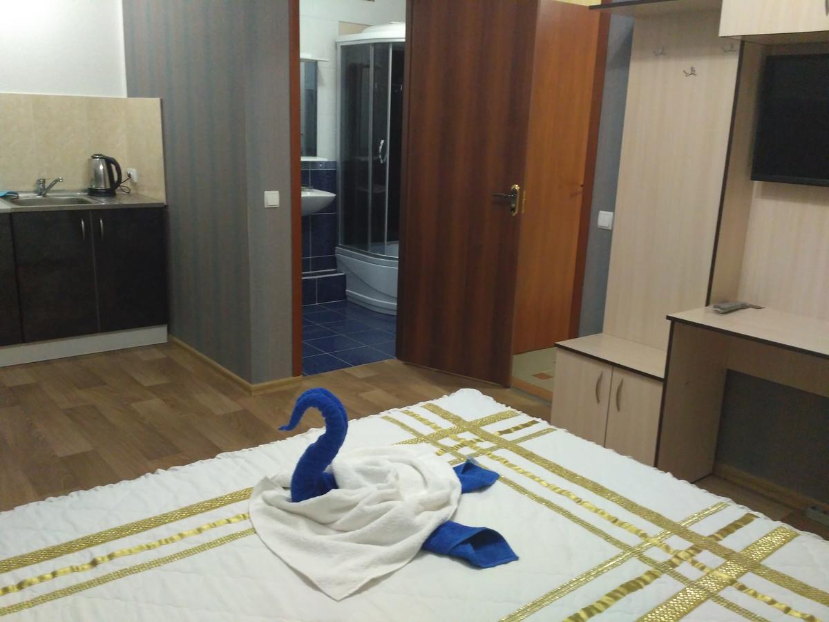 Guest House Relax Кропивницкий Екстериор снимка